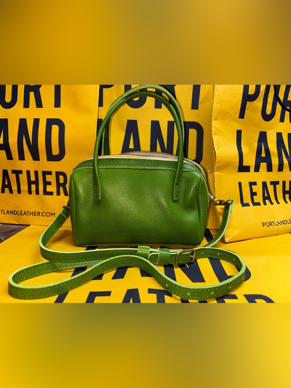 PORTLAND LEATHER SLOAN DOCTOR BAG - SMALL - MANTIS (GREEN)